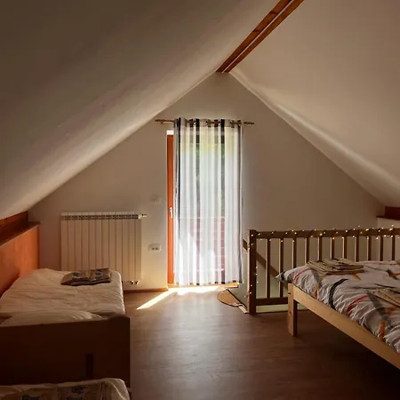 Feriehus Krtajse Slap ob Idrijci